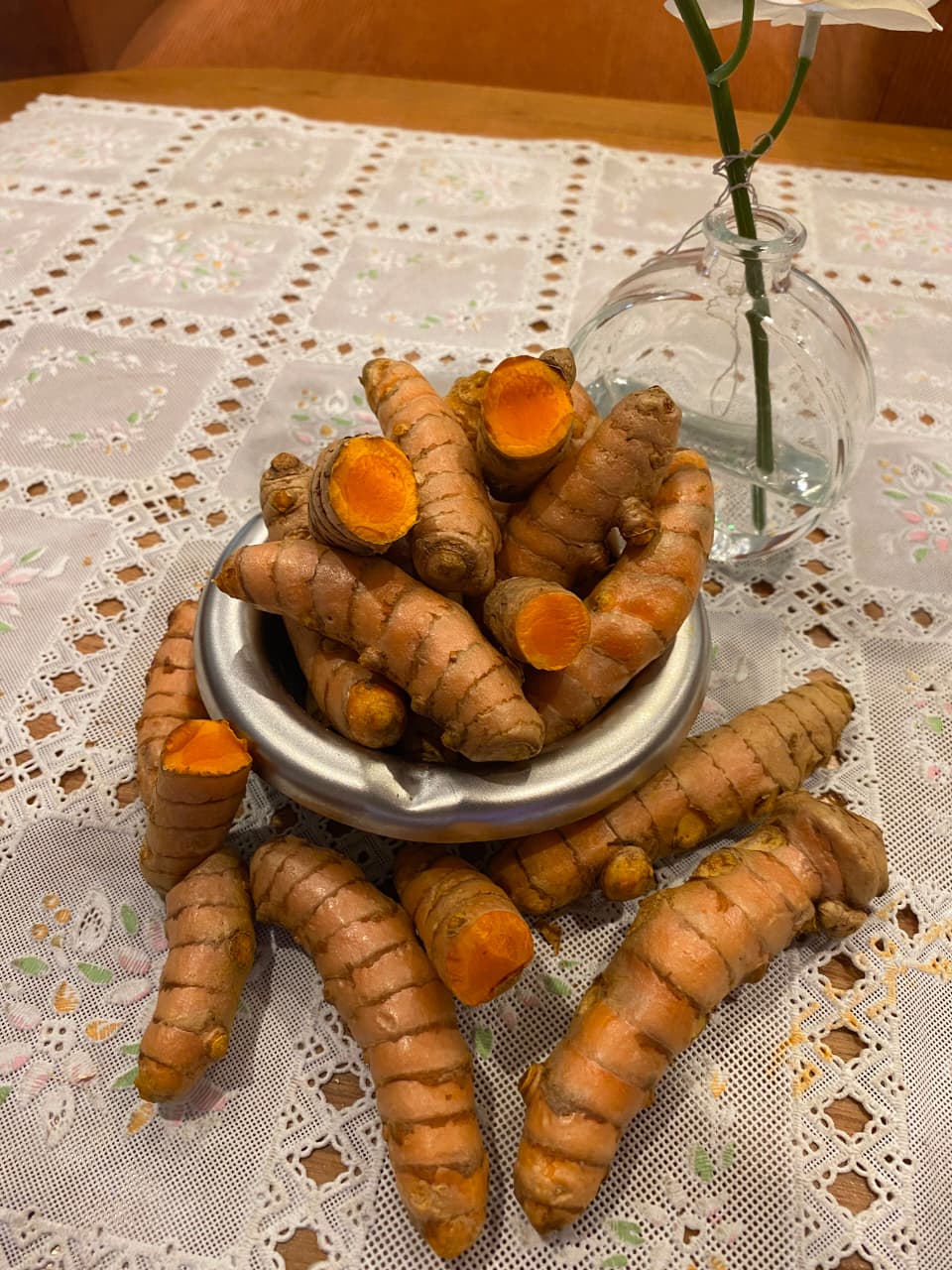 Indonesian Solor Gold Premium Turmeric Fresh 100% Natural | High Curcumin Content Product of Indonesia from Indonesia